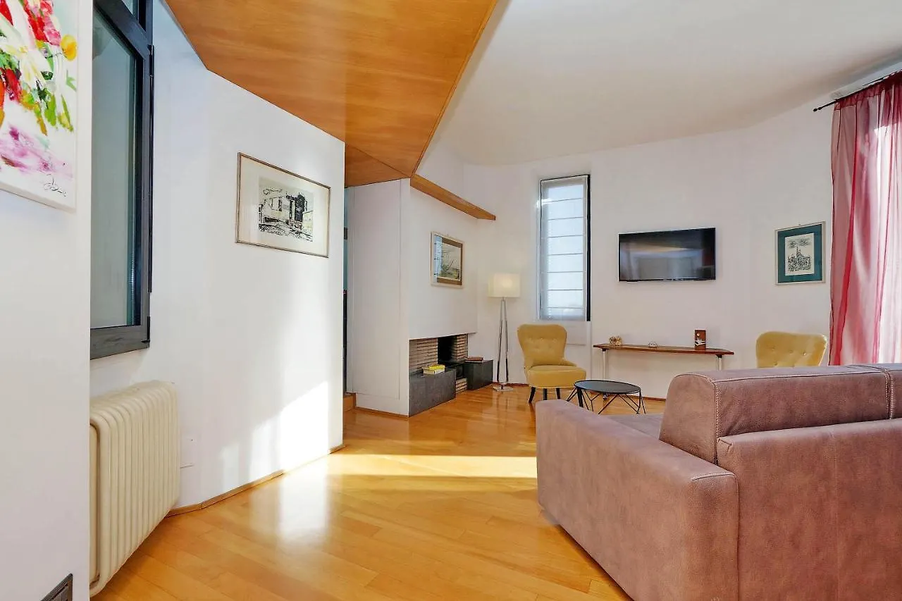 Apartment Trastevere View - My Extra Home Rome Italy