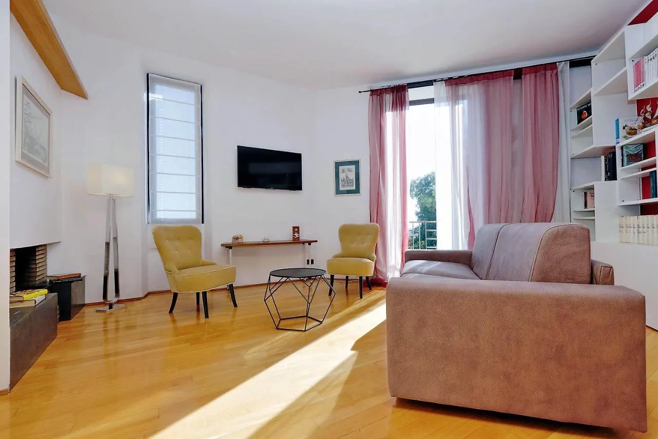 Trastevere View - My Extra Home Rome Apartment