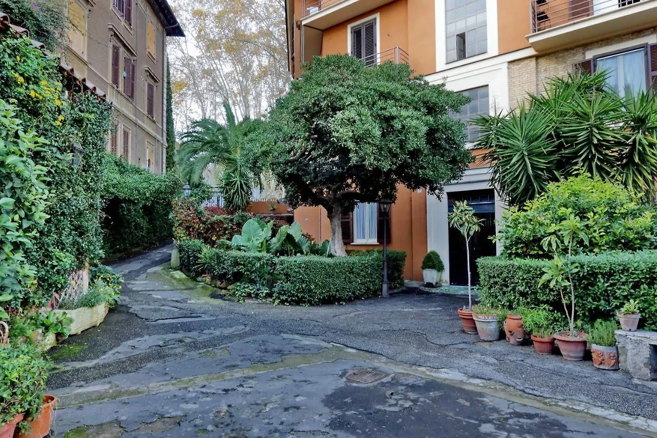 רומא Trastevere View - My Extra Home 0*,  איטליה